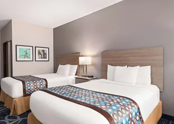 Baymont by Wyndham Waterloo hotel thumbnail 7