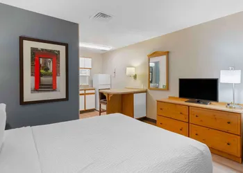 Extended Stay America Select Suites - Richmond - West End - I-64 hotel thumbnail 7