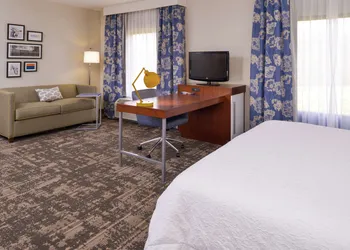 Hampton Inn & Suites Wilmington hotel thumbnail 4