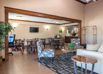 Quality Inn Meadville hotel thumbnail 2