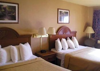 Quality Inn Meadville hotel thumbnail 7