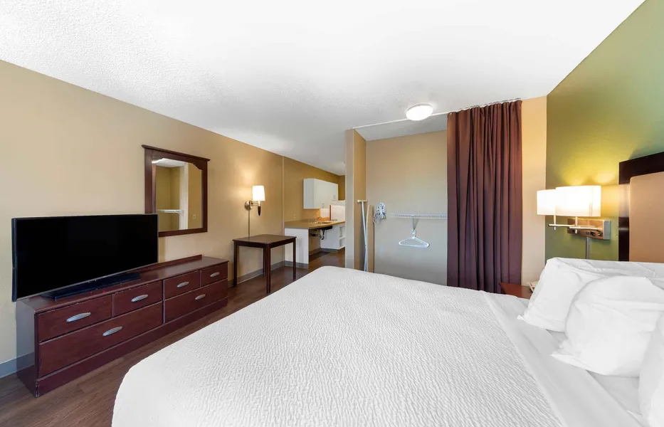 Extended Stay America Suites Los Angeles Burbank Airport hotel detail image 6