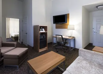 Holiday Inn Savannah Historic District by IHG hotel thumbnail 8
