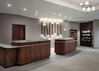 Courtyard by Marriott Hamilton hotel thumbnail 2