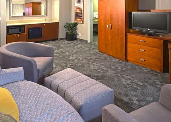 Courtyard by Marriott Hamilton hotel thumbnail 3