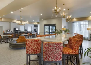 Best Western Plus Vineyard Inn & Suites hotel thumbnail 2