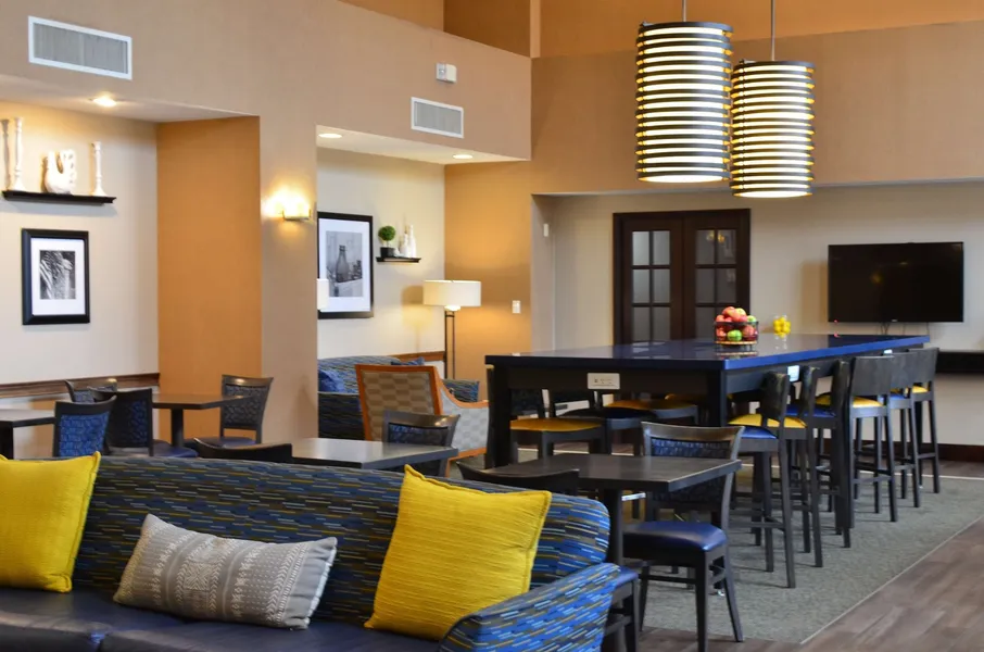 Hampton Inn & Suites Madisonville hotel detail image 6