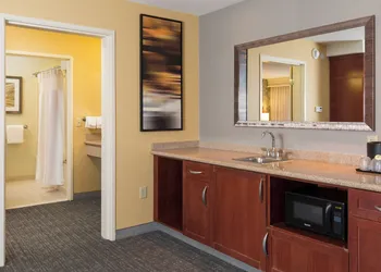 Courtyard Des Moines West/Jordan Creek hotel thumbnail 4