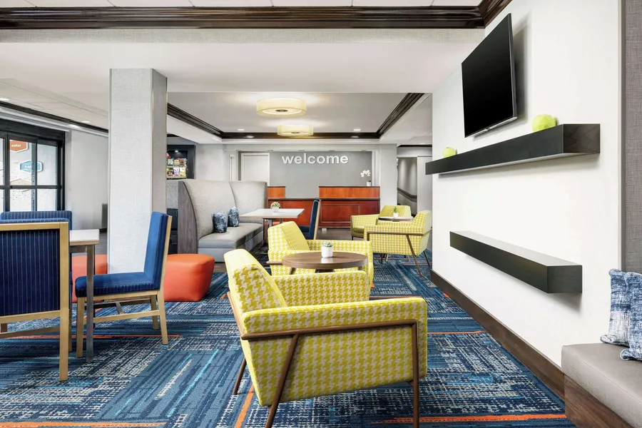 Hampton Inn Long Island/Islandia hotel detail image 2