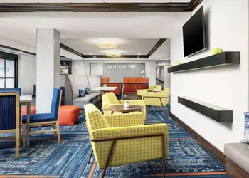 Hampton Inn Long Island/Islandia hotel thumbnail 2