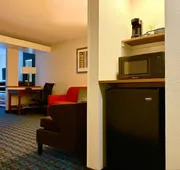 Fairfield Inn & Suites by Marriott Waco North hotel detail image 7