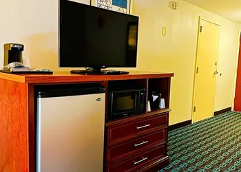 Fairfield Inn & Suites by Marriott Waco North hotel thumbnail 8
