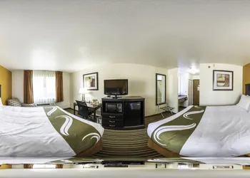 Quality Inn Dodge City hotel thumbnail 6