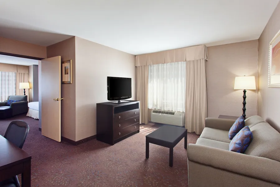 Holiday Inn Express And Suites Seattle Downtown - Lake Union by IHG hotel detail image 2