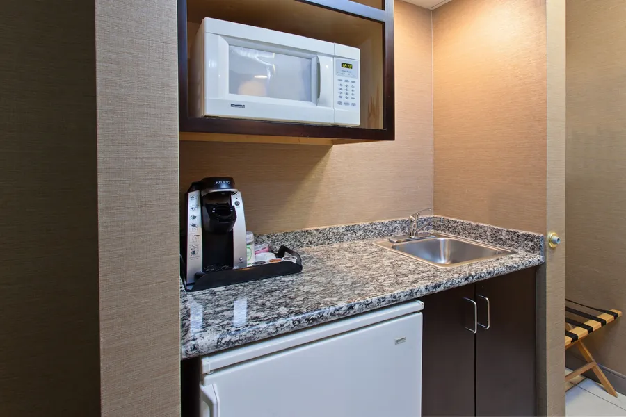 Holiday Inn Express And Suites Seattle Downtown - Lake Union by IHG hotel detail image 6