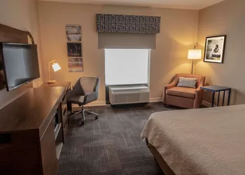 Hampton Inn & Suites Chesapeake-Battlefield Blvd. hotel thumbnail 7