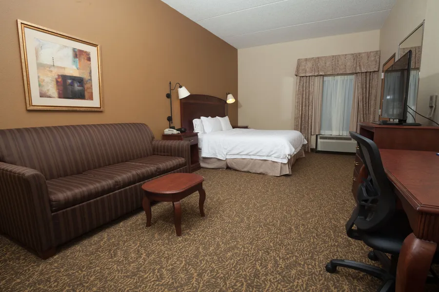 Hampton Inn Oneonta hotel detail image 2