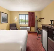Baymont by Wyndham Cedar Rapids hotel detail image 5