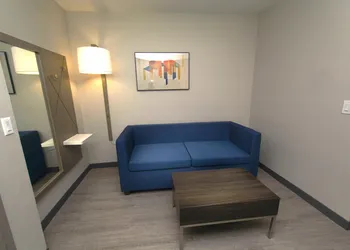 Holiday Inn Express & Suites Cocoa by IHG hotel thumbnail 4