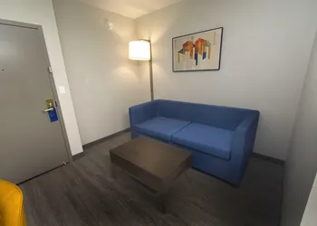 Holiday Inn Express & Suites Cocoa by IHG hotel thumbnail 7