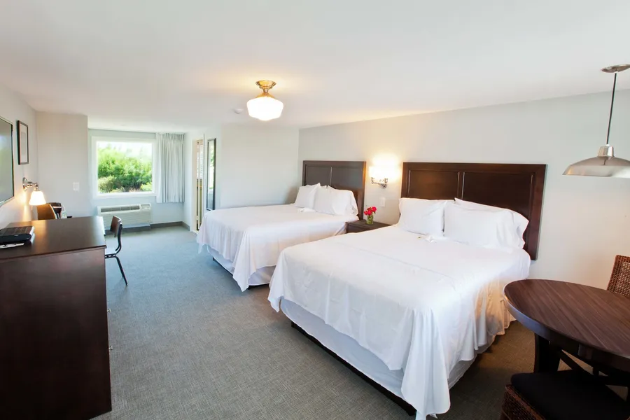 Seaglass Inn & Spa hotel detail image 6