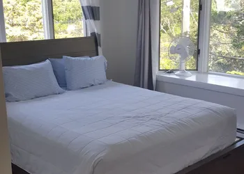 Seaglass Inn & Spa hotel thumbnail 8