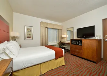 Holiday Inn Express Boston - Milford by IHG hotel thumbnail 7