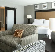 Holiday Inn Hotel & Suites East Peoria by IHG hotel detail image 3