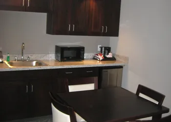 Holiday Inn Hotel & Suites East Peoria by IHG hotel thumbnail 7