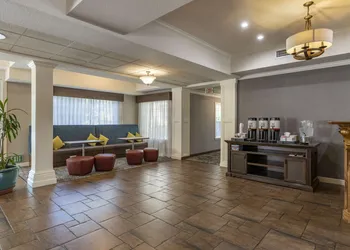 Hampton Inn Ukiah CA hotel thumbnail 3