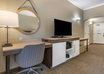 Hampton Inn Ukiah CA hotel thumbnail 5