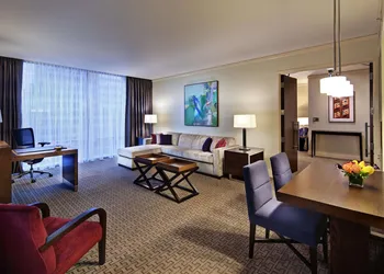 Fairmont Pittsburgh hotel thumbnail 8