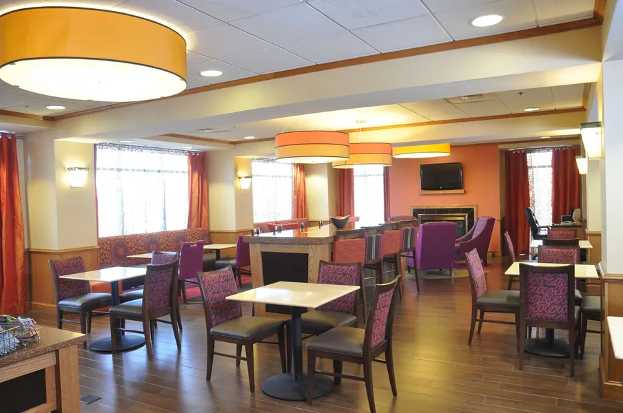 Hampton Inn Stony Creek/Petersburg Area hotel detail image 6