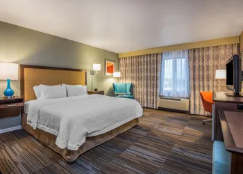 Hampton Inn & Suites Los Alamos White Rock hotel thumbnail 8