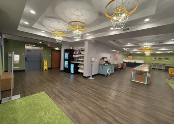 Spark by Hilton Smithfield I-95 hotel thumbnail 3
