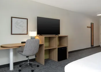 Spark by Hilton Smithfield I-95 hotel thumbnail 8