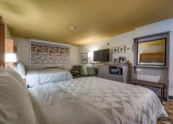 Holiday Inn Tacoma Mall by IHG hotel thumbnail 6