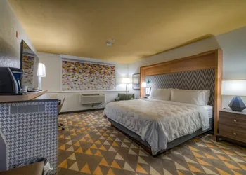Holiday Inn Tacoma Mall by IHG hotel thumbnail 7