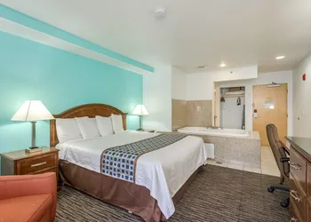Pacifica Beach Hotel hotel thumbnail 5
