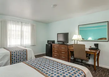 Pacifica Beach Hotel hotel thumbnail 8