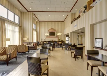 Hampton Inn & Suites Alexandria hotel thumbnail 4