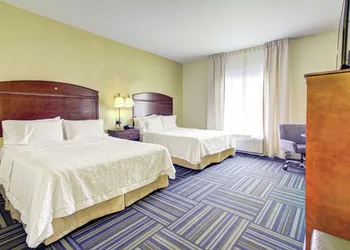 Hampton Inn & Suites Alexandria hotel thumbnail 5