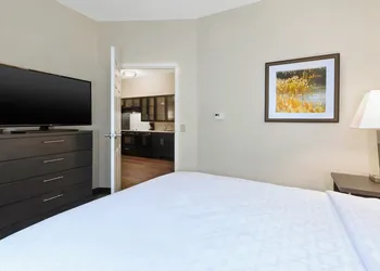 Candlewood Suites Washington North by IHG hotel thumbnail 7