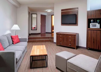 Four Points by Sheraton Detroit Novi hotel thumbnail 4