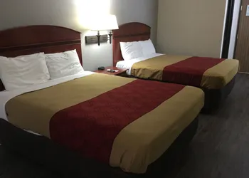 Econo Lodge Lincoln hotel thumbnail 5