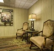 Quality Inn Paris hotel detail image 7
