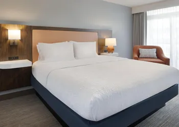 Hampton Inn & Suites Myrtle Beach/Oceanfront hotel thumbnail 8