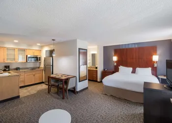 Sonesta ES Suites Huntington Beach Fountain Valley hotel thumbnail 7