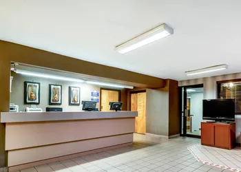Days Inn by Wyndham Vineland hotel thumbnail 2