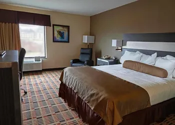Wingate by Wyndham Somerset hotel thumbnail 3